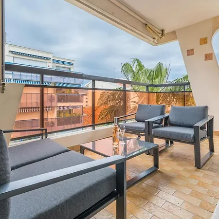 Apartment Le Long Beach For 3 By Sunset